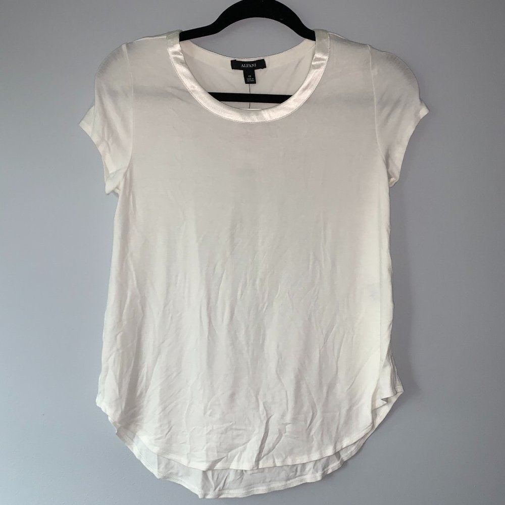 ALFANI Hi-lo Tee